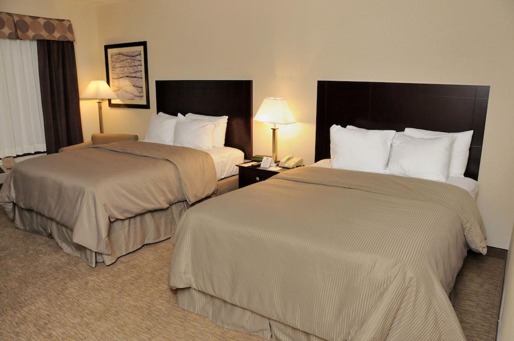 Clarion Inn Michigan City Room photo