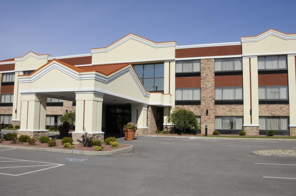 Clarion Inn Michigan City Exterior photo